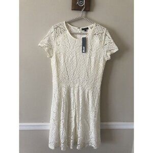 NWT Apt 9 Womens Size 10 Lace Fit Flare Dress Short Sleeve Pale Yellow